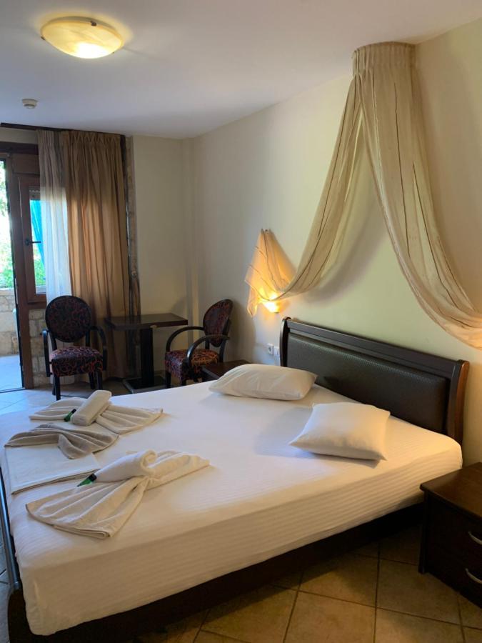 Giannis & Foteini Hotel Afytos Ngoại thất bức ảnh